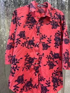 Vibrant Floral Print Button-Up Tunic