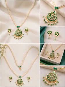 Elegant Pearl Necklace &amp; Earrings Set