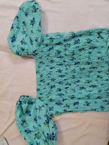 Cute Floral Puff Sleeve Top