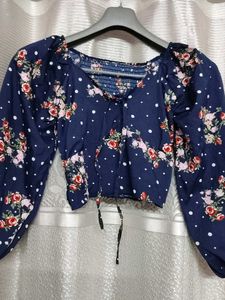 Chic Navy Floral Print Puff Sleeve Top