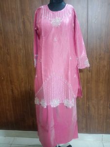 Elegant Pink Kurta Set with Sequins
