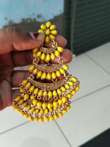 Beautiful And Stylish Yellow Colour Earings Set