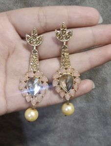 Elegant Drop Earrings with Pearls