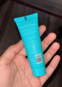 Foxtale hydrating cleanser