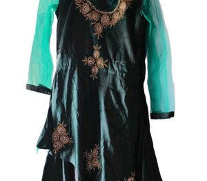 Elegant Green Embroidered Ethnic Gown