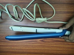 Hair Straightener