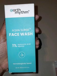 Aqua Surge Face Wash