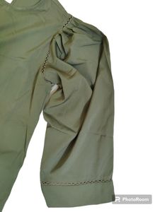 Veromoda Olive Green Top With Button Closure Of The Backside