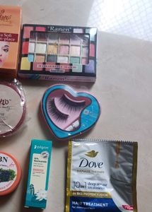 Ranen 18 Colours Eye Shadow Palette total 7 item