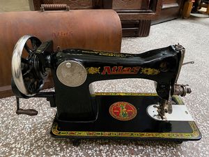 Vintage Atlas Sewing Machine with case