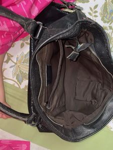 Chic Black Faux Snakeskin Shoulder Bag