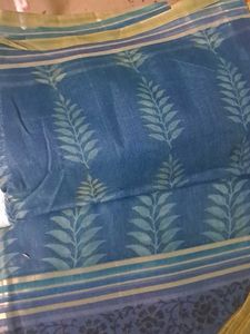 Elegant Blue Saree with Leaf Print