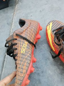 Spectra Football Cleats - Orange/Yellow used many