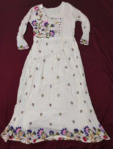 Elegant Floral Embroidered Anarkali Kurta