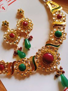 Traditional Kundan Necklace Set