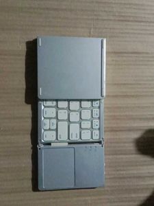 Mylan all in one Bluetooth foldeble keyboard