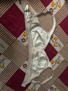 Marks &amp; Spencer (M&amp;S) Full Coverage Sports Bra