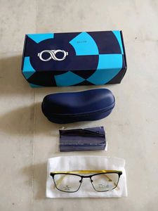 Stylish Black &amp; Yellow Eyeglasses