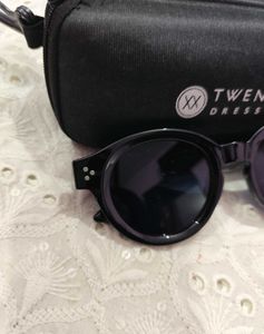 Twenty Dresses Solid Round Sunglasses