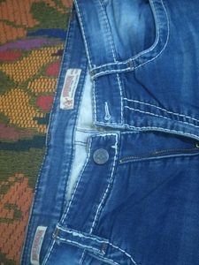 Stylish Men's Blue Denim Jeans
