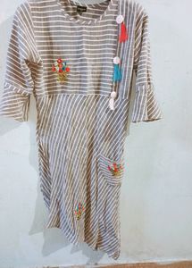 Woman Up_down Kurti
