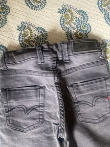 Lee Cooper Capri Pant for girls 3/4 yr