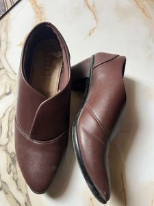 Chic Brown Heeled Ankle Boots