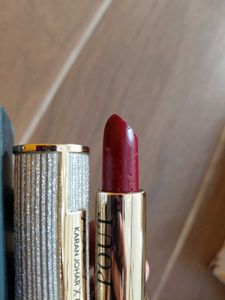 MyGlamm Pout Lipstick
