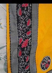 Elegant Yellow Saree with Floral Embroidery