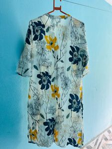 Floral Print V-Neck Kurta