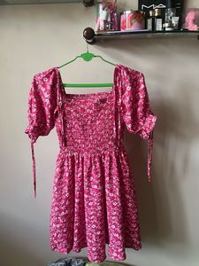 berrylush Cute Pink Floral Smocked Dress