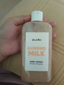 Zudio Almond Milk Body Lotion