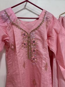 Beautiful Pink Embroidered Kurta Set