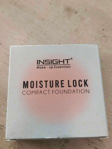 Insight Moisture Lock Compact Foundation