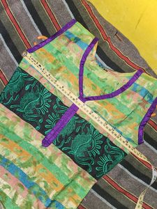Sleevless Green Kurti
