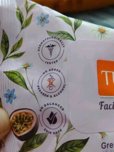 Tulips Facial wet wipes