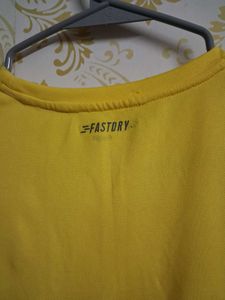 🏋‍♀️ Performax  Yellow "Runner" Graphic tee