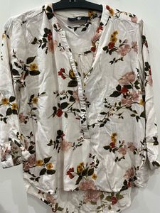 Floral Print V-Neck Blouse