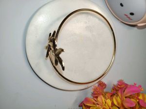 Gold Starfish Arm Cuff