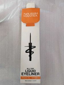 Nourish Mantra All Day Liquid Eyeliner