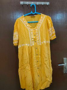 Chic Yellow dress