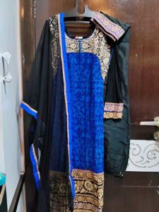 Elegant Blue &amp; Black Embroidered Kurta Set