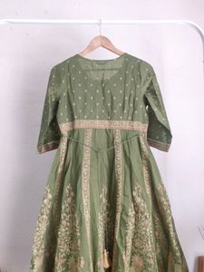 Aurelia Green Zari Kurti ( Women)