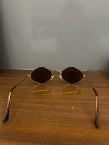 Vintage-Style Gold Geometric Hexagon Sunglasses