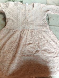 chikankari pattern with threads short beautiful ku