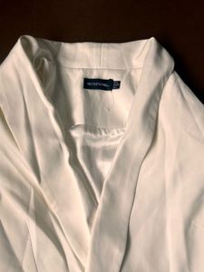 Chic White Double-Breasted Blazer