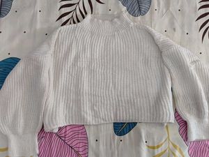 White Knit Cropped Sweater 🥹