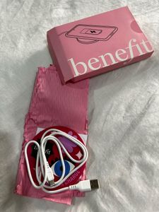 Benefit Wireless Charger  Set