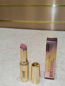 Lakme 9to5 Priming Matte Lipstick