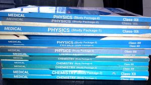 AAKASH 12TH CLASS NEET MODULES Phys+ chem only